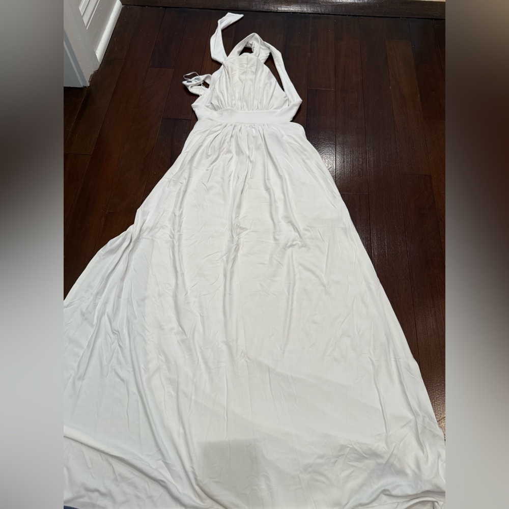 Elegant White Maxi Dress